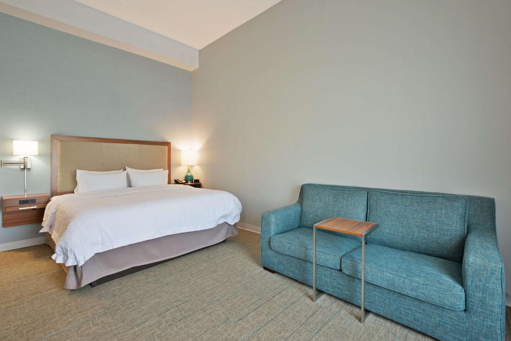 Hotel Hampton & North Huntingdon-irwin, Pa